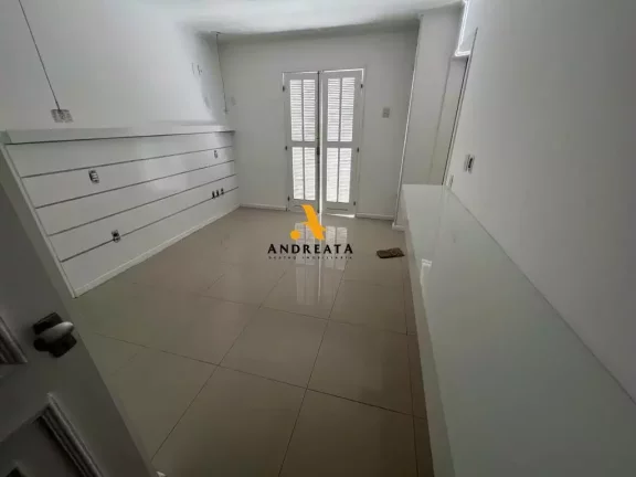 Imagem Vargem Pequena - linda casa de 4 quartos em Condomínio fechado