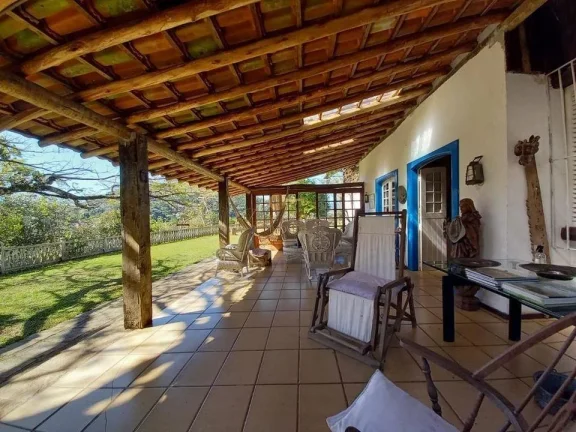Imagem Casa para Venda em Teresópolis / RJ no bairro Golfe