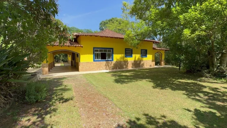 Imagem Sítio com cachoeira à venda no bairro do Portão em Atibaia – 16.800 m²