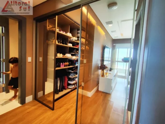 Imagem Luxuoso apartamento à venda em Praia Grande-SP, Canto do Forte: 3 quartos, 3 suítes, 2 salas, 4 banheiros, 3 vagas, 250m².