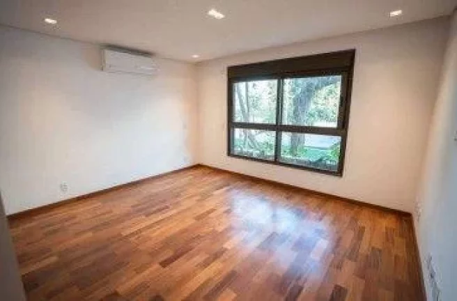 Imagem Casa de condomínio com 650 m², 4 quartos sendo 4 suítes à venda no bairro Alto da Boa Vista.