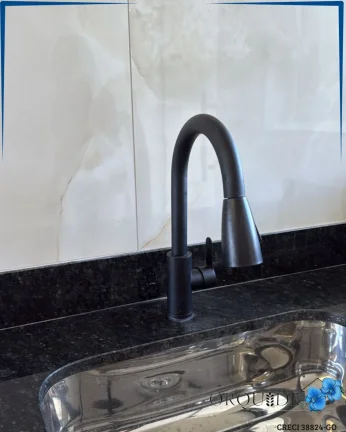 Imagem Casa à venda em Rio Verde-GO, Residencial Portal dos Ipês: 3 quartos, 1 suíte, 1 sala, 2 vagas de garagem, 150m².