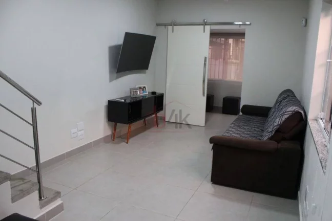 Imagem Sobrado Reformado com 210m² no Campo Belo.