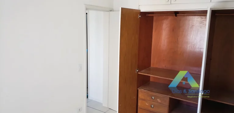 Imagem Apartamento recem reformado e mobiliado com 56m² em localização privilegiada a 240mts da Estação de Metrô Hospital São Paulo/Unifesp.