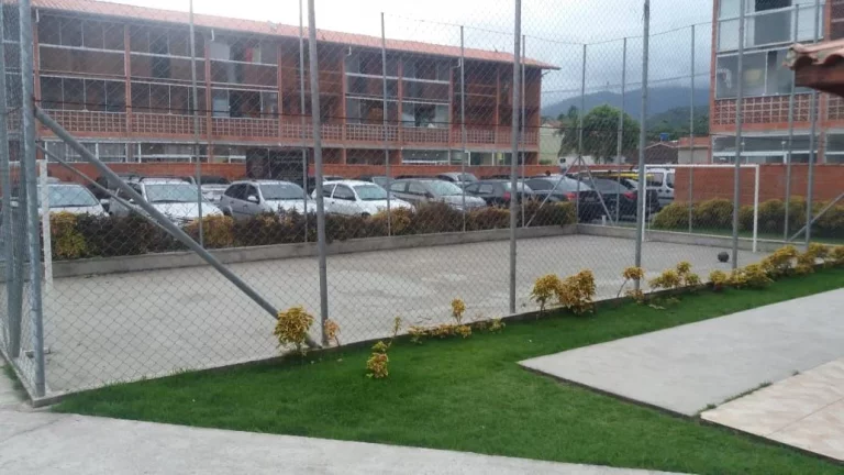 Imagem Apartamento com 2 dormitórios à venda, 53 m² por R$ 320.000,00 - Maranduba - Ubatuba/SP