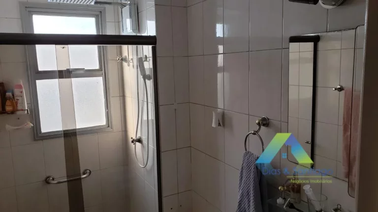 Imagem Apartamento recem reformado com 2 vagas de garagem coberta na região da Vila das Merces/Saude.