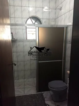 Imagem Casa-Sobrado-para-Venda-em-Jardim-do-Vale-Guaratingueta-SP