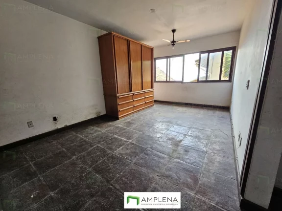 Imagem Oportunidade Única! Casa com Potencial de Valorização! Para Reformar e deixar do seu jeito! Casa 4 quartos à venda em Laranjeiras - Rio de Janeiro/RJ