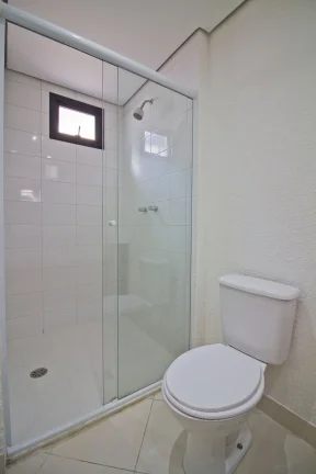 Imagem Apartamento 34M² Reformado, 1Q, 1 Banheiro, 1 Vaga, Varanda, Piscina, Academia, Salão de Festas, Sol da Manhã, Portaria 24h.