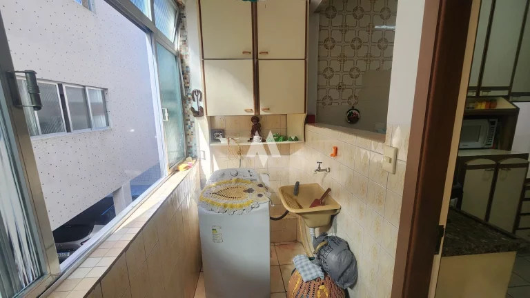 Imagem Apartamento em Vila Valença, São Vicente/SP, 2 dormitórios, 1 vaga, 2 banheiros