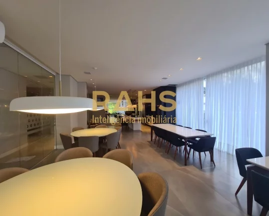 Imagem Lindo Apartamento Mobiliado no Bairro Atiradores Apartamento com 122m², 3 suítes, lavabo, sacada c...