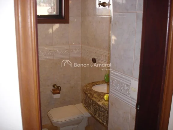 Imagem Casa à venda no Condomínio Terras do Caribe, em Valinhos, com 3 dormitórios, sendo 1 suíte. A re...