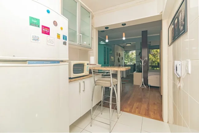Imagem Apartamento à venda em Porto Alegre, Petrópolis, com 1 quarto, 51m2