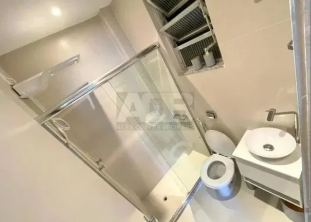 Imagem Apartamento conjugado em Copacabana, 22m2, Reformado e mobiliado (Airbnb).