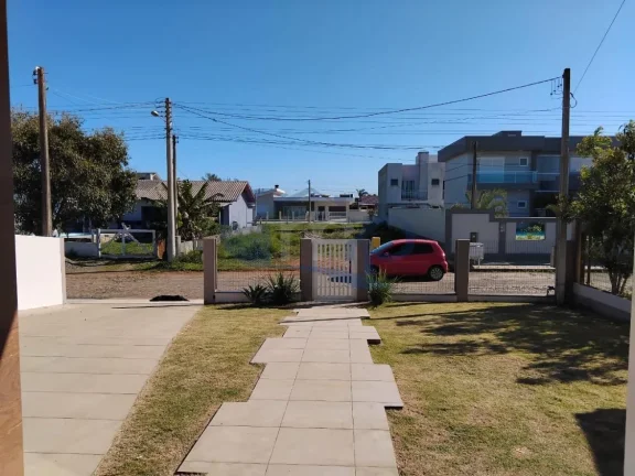 Imagem Casa á venda com 4 dormitórios na Bela Torres no Passo de Torres/SC