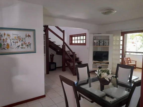 Imagem Apartamento duplex com 3 dormitórios em Praia do Forte.