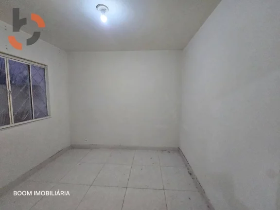 Imagem Apartamento Térreo no Centro de NI: Silêncio e Conveniência a um Passo de Tudo