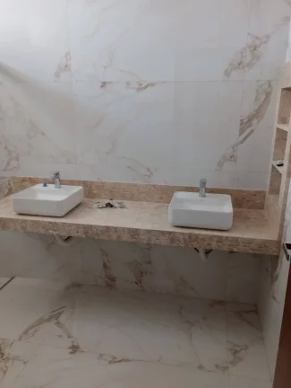 Imagem Casa nova com 3 suítes no Condomínio Acapulco