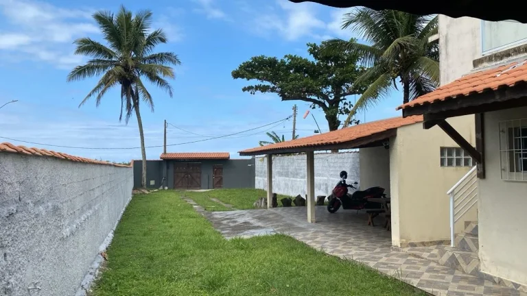Imagem Casa para Venda em Itanhaém, Jardim Regina, 2 dormitórios, 1 suíte, 2 banheiros, 2 vagas