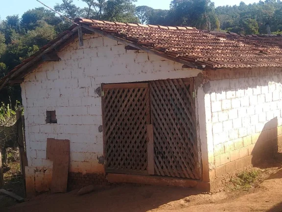 Imagem Sítio para Venda em Tuiuti, Rural, 3 dormitórios, 1 suíte, 4 banheiros, 10 vagas