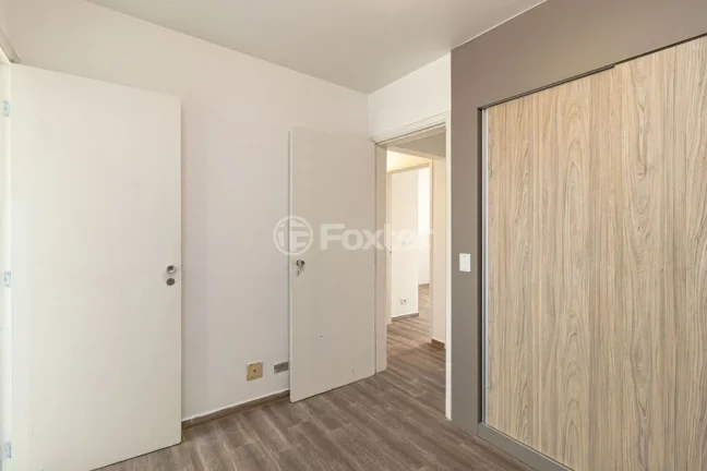 Imagem Apartamento 72M², 3Q, 1 Suíte, 2 Banheiros, 1 Vaga, Piscina, Churrasqueira, Salão de Festas e Jogos, Quadra, Gerador, Brinquedoteca, Playground.