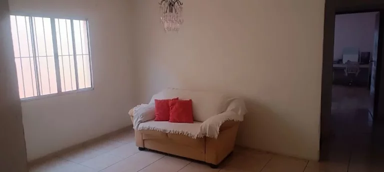 Imagem Casa com 3 dormitórios à venda, 167 m² por R$ 350.000,00 - Jardim Varan - Suzano/SP