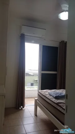 Imagem Amplo apartamento de 3 dormitórios à 50 metros da praia