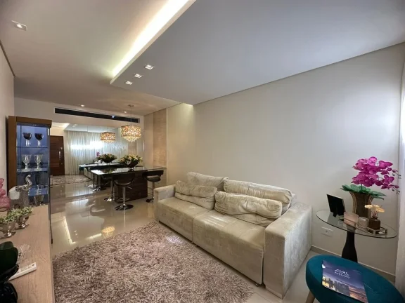 Imagem Sobrado Reformado e Decorado em Condomínio Exclusivo - Com mobília