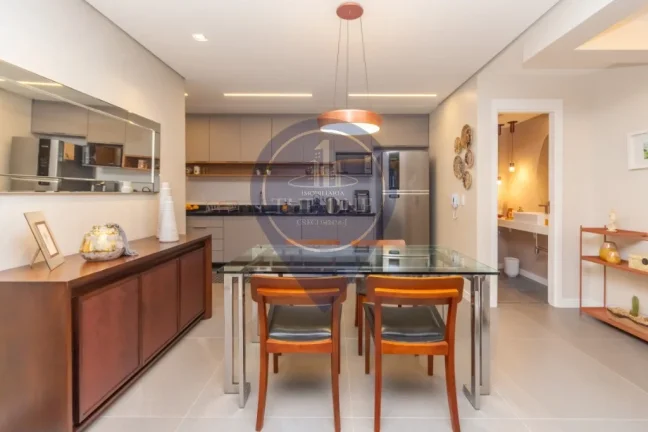 Imagem Apartamento à venda em SP: Imóvel moderno na Vila Uberabinha, 2 quartos, 2 suítes, 2 salas e garagem. Confira!