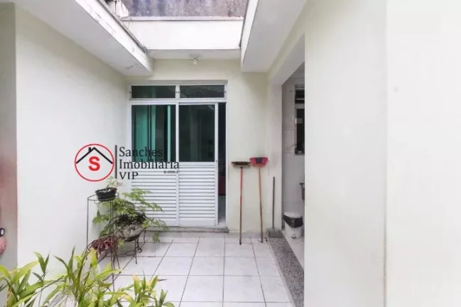 Imagem CASA TÉRREA COM 4 DORMITÓRIOS A VENDA NA VILA PRUDENTE, PRÓXIMO AO LARGO DA VILA ZELINA. TERRENO DE 300 METROS 10X30