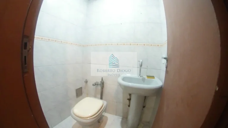 Imagem Sala comercial em condomínio à venda no Centro do Rio de Janeiro-RJ: 13 salas, 4 banheiros, 288m² de área!
