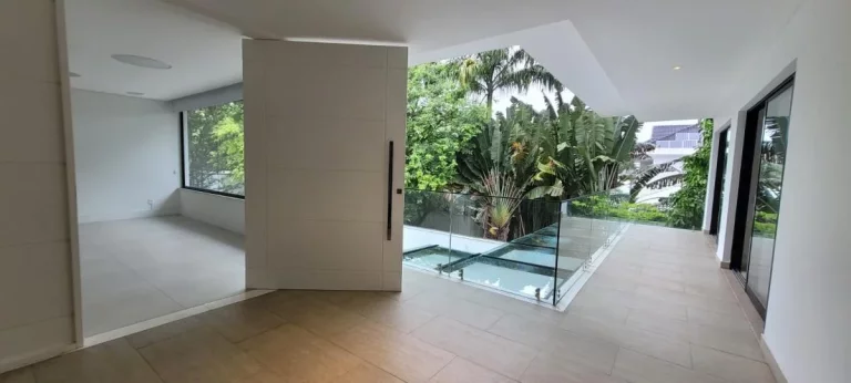 Imagem Casa com 4 Quartos à Venda, 700 m² em Barra Da Tijuca - Rio De Janeiro