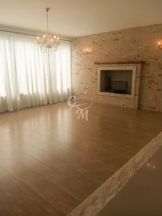 Imagem Linda Casa com 5 Suites!