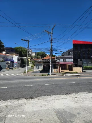 Imagem Terreno com 416 metros quadrados - medidas 32,00 laterais x 13,00 de frente - Terreno de esquina em ...