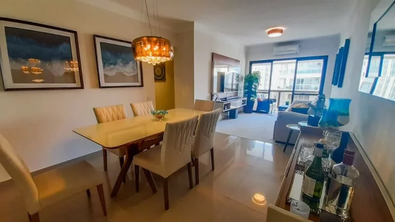 Imagem Pitangueiras - Próximo ao mar - 120 m² úteis - 2 vagas - Excelente localização.