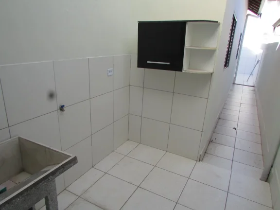 Imagem  
 2 quartos Banheiro social Cozinha  Sala Lavanderia  Quintal 2 garagens - Atual.07-01-26