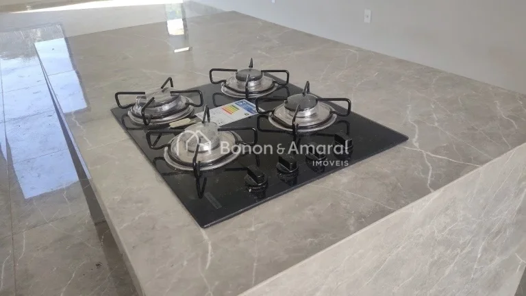 Imagem Descrição do Imóvel:
Área de Construção: 198 m²
Terreno: 306 m²
Dormitórios: 3 suítes
Sala...
