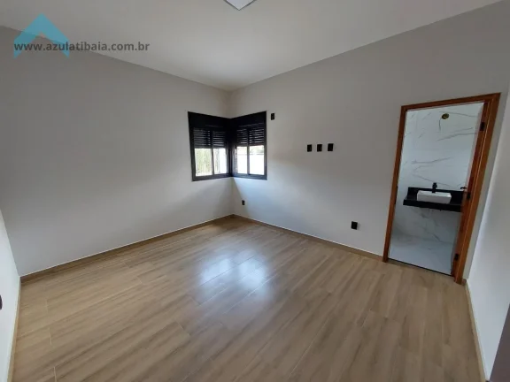 Imagem Casa Térrea à Venda no Jardim Morumbi  Atibaia | 3 Suítes e Piscina