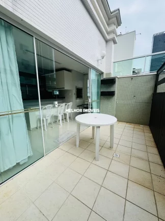 Imagem Cobertura á venda com 4 dormitórios, 3 vagas de garagem e piscina privativa localizada no centro de Balneário Camboriú/SC