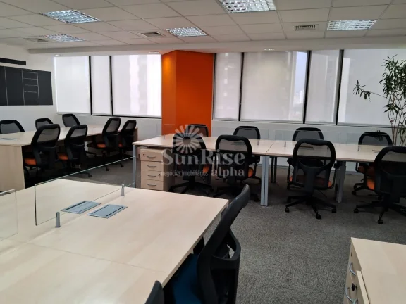Laje corporativa à venda na região da Berrini | TOTALMENTE MOBILIADA - 442m² - 10 vagas - R$3.200.000, - Apenas R$7.200,/m² | R. Geraldo F. Gomes - Itaim Bibi, São Paulo/SP