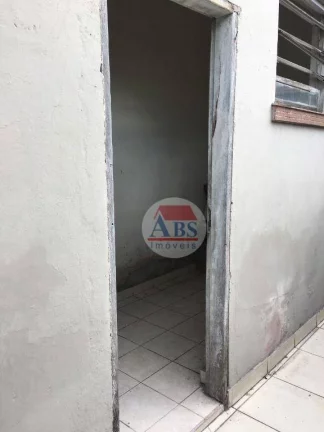 Imagem Apartamento amplo, 1 dormitório, térreo. Aceita FGTS e financiamento.