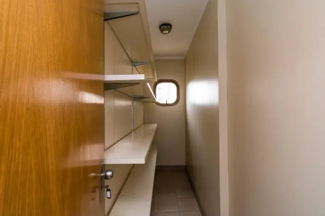 Imagem Apartamento 370M², 4Q, 3 Suítes, 5 Banheiros, 4 Vagas, Lareira, Piscina Coberta, Sauna Seca e Úmida, Salão de Festas, Depósito, Dep. Compl. de Serviço
