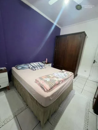 Imagem Casa com 5 dormitórios à venda, 200 m² por R$ 960.000,00 - Tupi - Praia Grande/SP