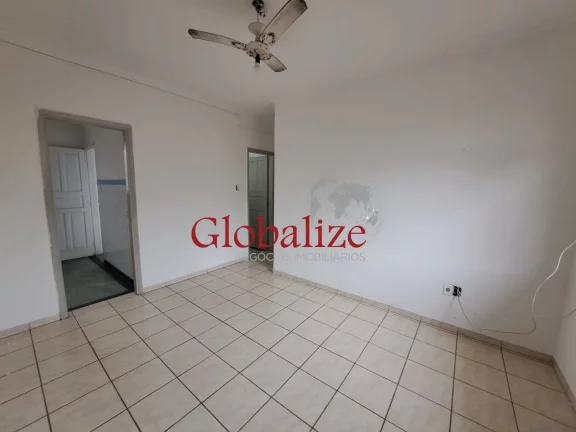 Imagem Apartamento à venda com 55m², 2 quartos, 1 banheiro, rua tranquila por R$320.000,00 na Aparecida em Santos
