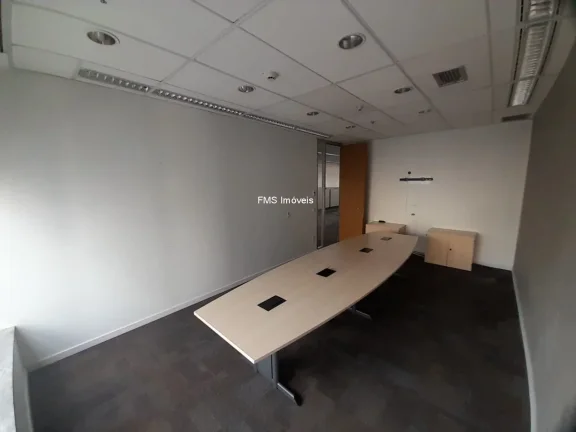 Imagem Conjunto Comercia no Brooklin com 306,35m² de área