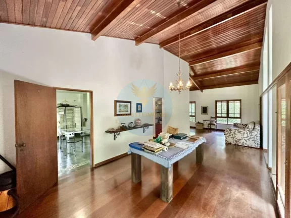 Imagem Casa em Condomínio a Venda no bairro Granja Viana - Carapicuíba, SP