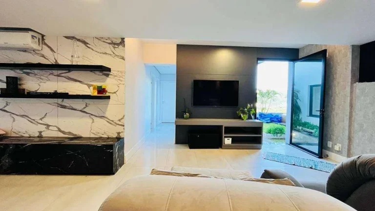 Imagem Casa à Venda, 300m2, 4 Dormitórios (2 suites), 2 Vagas,Trindade, Florianópolis/SC