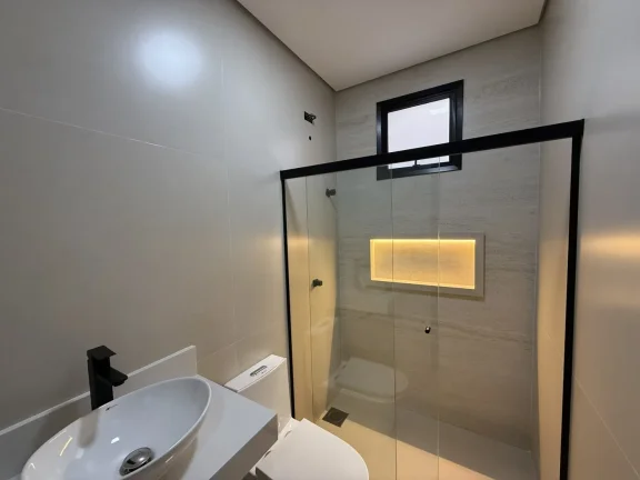 Imagem Casa à Venda no Condomínio Nova Jaguari com Piscina e Salão