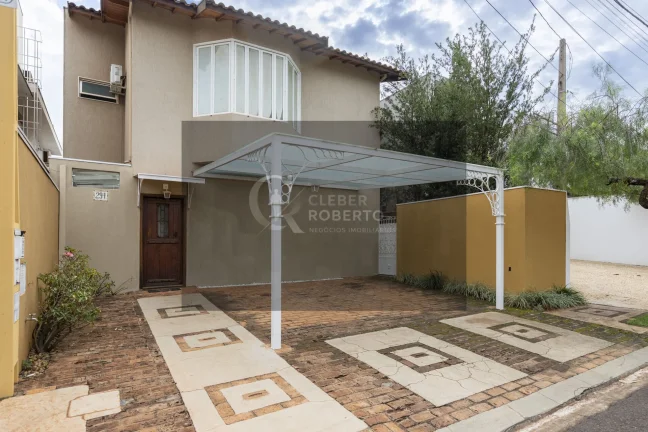 Imagem Sobrado à venda com Vista Deslumbrante e Lazer Com 250m² de terreno e 208m²