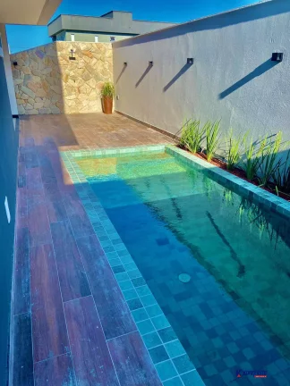 Imagem CASA DE ALTO PADRÃO COM PISCINA E SUÍTES LUXUOSAS: CONFORTO E SOFISTICAÇÃO